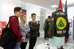 Открытие выставки, посвященной 50-летию развития движения студенческих отрядов в Удмуртии 1