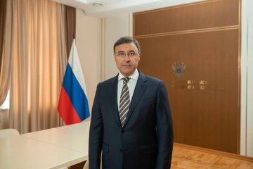 С Днём защитника Отечества поздравляет министр науки и высшего образования РФ