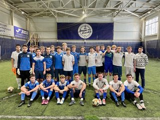 В школе футбола состоялся товарищеский матч между командами «УдГУ» и «Зенит-Ижевск»